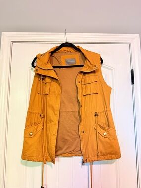 Women’s Mustard Utility Vest Jacket - Sleeveless Hooded Anorak